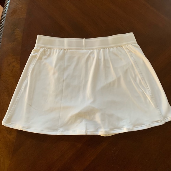 Nike Women’s Tennis Skirt - SOLD OUT ONLINE - Picture 2 of 4